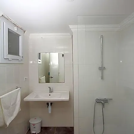 Otel Vega Aparts Giris